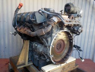 0020106500 MERCEDES Двигатель, OM501
