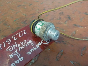 0055425818 MERCEDES Датчик давления воздуха, № XF223612