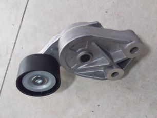 67778 AUGER Ролик натяжитель