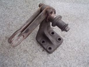 9418903283 MERCEDES Кронштейн торсиона левый
