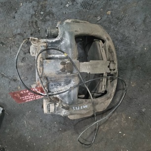 9444207501 MERCEDES Суппорт передний левый, № XF447722