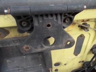 500368694 IVECO Петля капота, № XF25735
