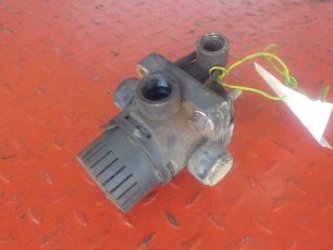 0044296344 MERCEDES Клапан ускорительный, № XF239377