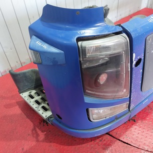 21478755 VOLVO Рамка фары правая