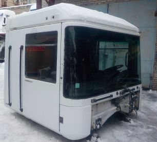 RENAULT Кабина