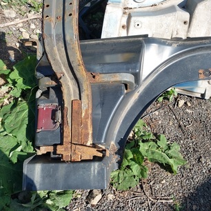 8144108 VOLVO Корпус подножки верхний правый, № XF461360
