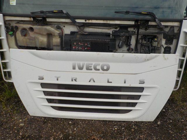 500398112 IVECO Капот, № XF109063, фото 1