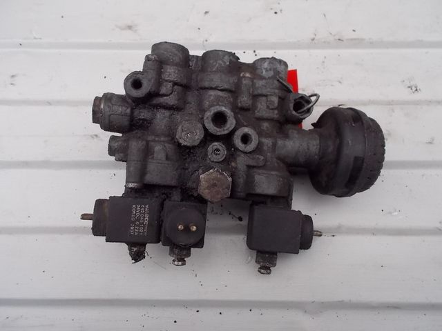 5010096484 RENAULT Кран ECAS, № XF76775, фото 2