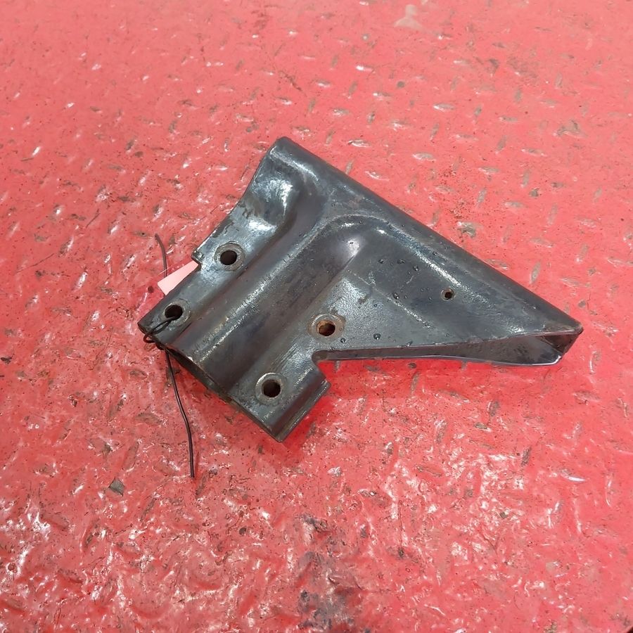 81416730107 MAN Кронштейн спойлера, № XF425954, фото 3