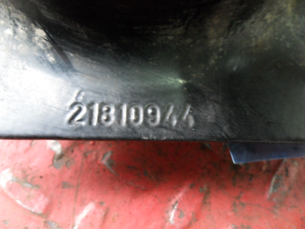 21810944 VOLVO Подушка двигателя, № XF213787, фото 4