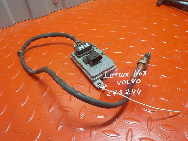22827993 VOLVO Датчик NOx, № XF278244, фото 1