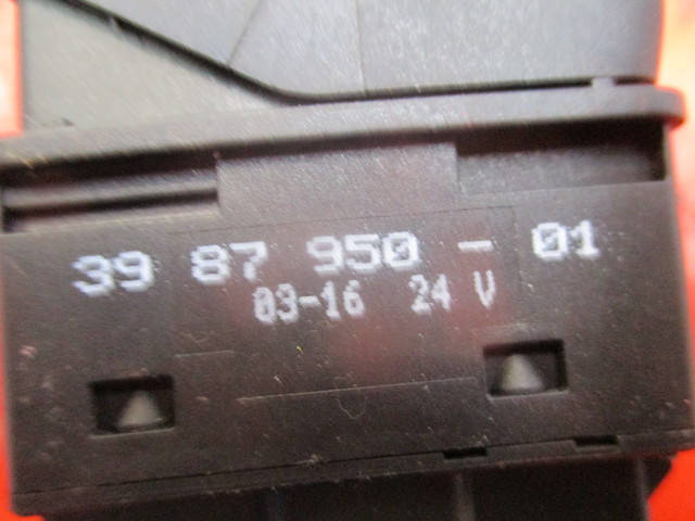 3987950 VOLVO Кнопка, № XF370120, фото 2