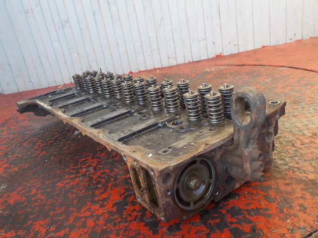 7421576296 RENAULT Головка блока, № XF86326, фото 4
