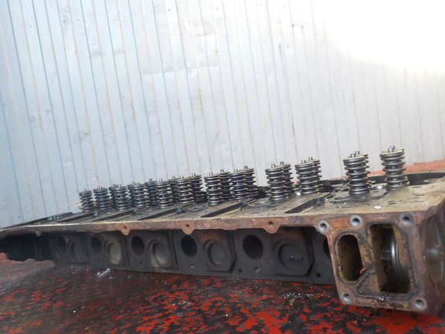 7421576296 RENAULT Головка блока, № XF86326, фото 5