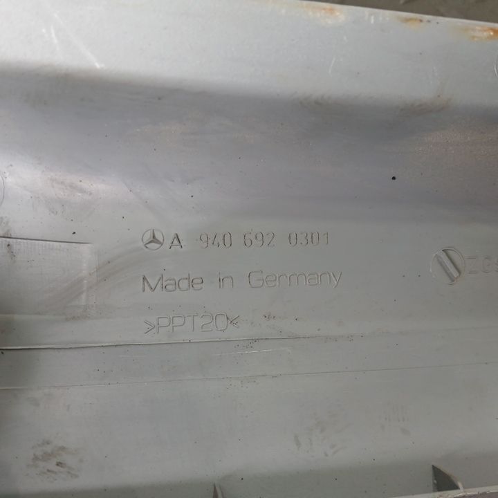 9406920301 MERCEDES Обшивка кабины, № XF454486, фото 2