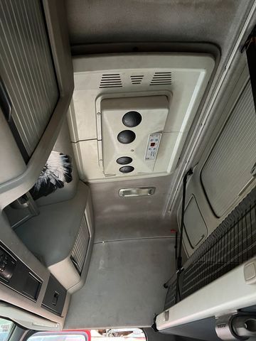 85115440 VOLVO Кабина, Globetrotter XL, № XF300206, фото 11