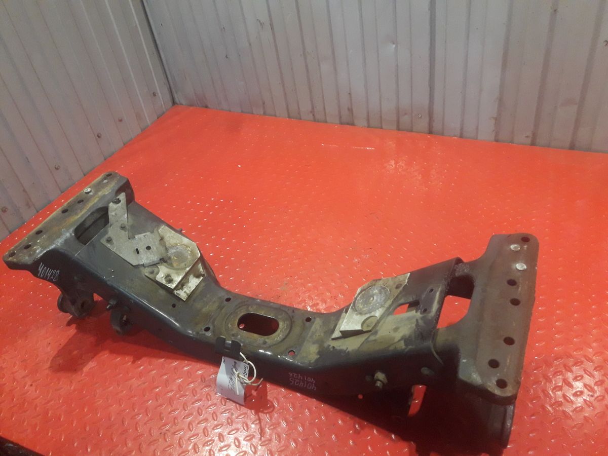 VOLVO Траверса, № XF401425, фото 1