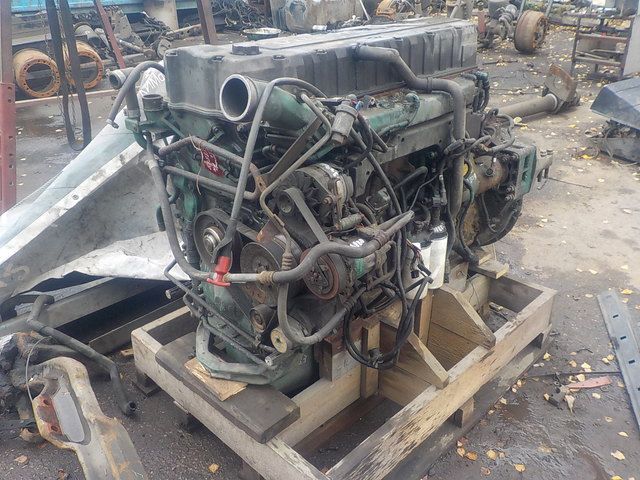 VOLVO Двигатель, D12C, № XF118858, фото 3