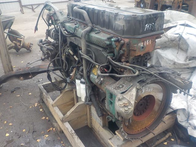 VOLVO Двигатель, D12C, № XF118858, фото 7