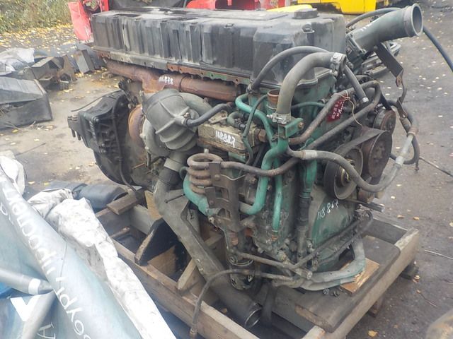 VOLVO Двигатель, D12C, № XF118858, фото 10