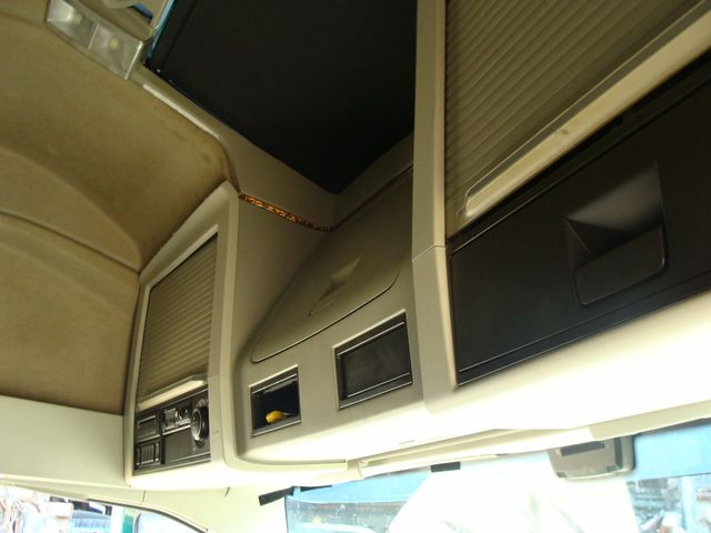 82857970 VOLVO Бардачок, № XF296303, фото 2