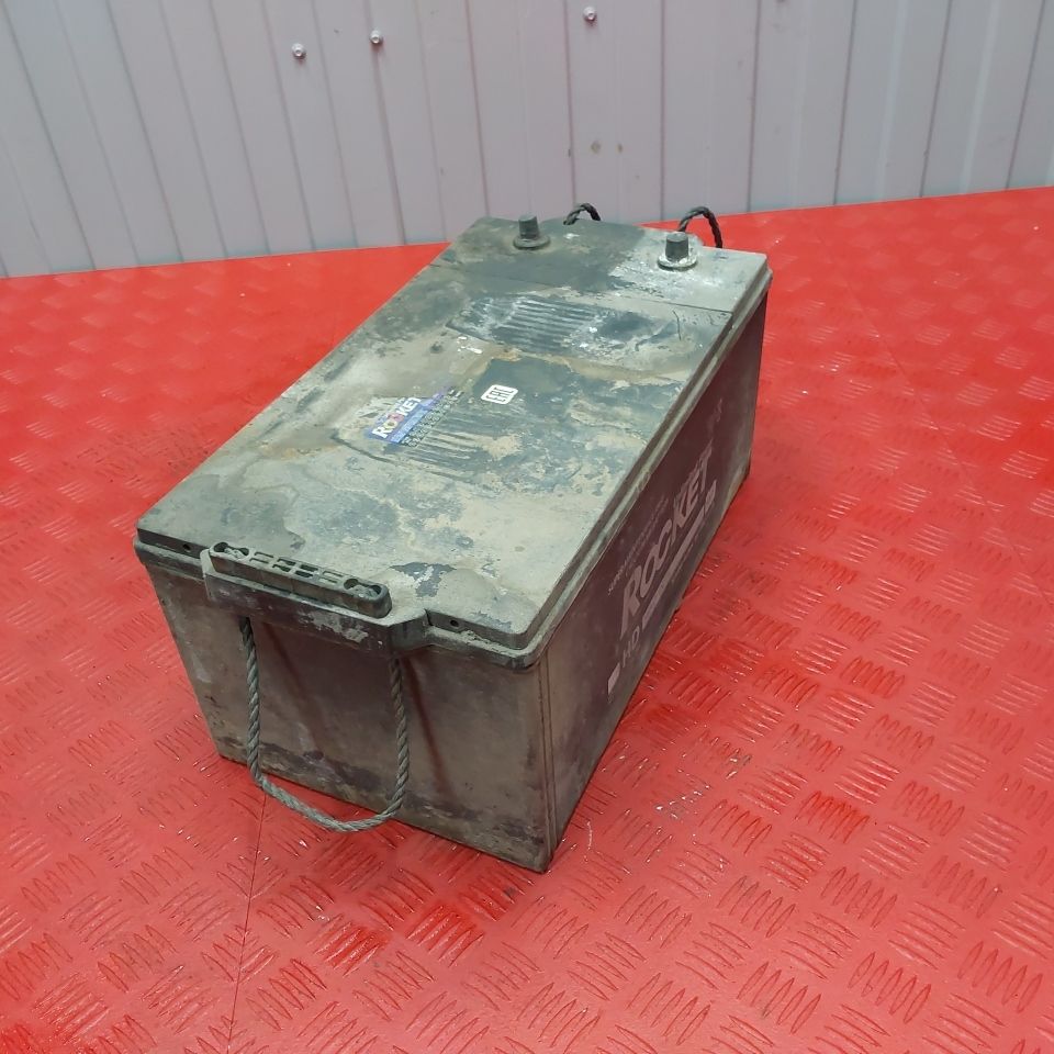 0009821308 MERCEDES Аккумулятор, № XF448643, фото 1