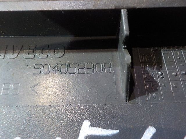 504052308 IVECO Бардачок, № XF312953, фото 4