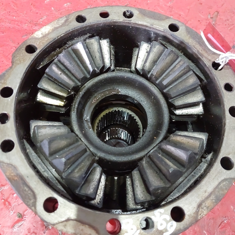 5000675811 RENAULT Редуктор бортовой ступицы, № XF460695, фото 2