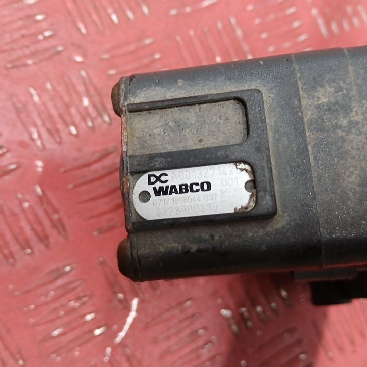0013271425 MERCEDES Кран ECAS, № XF448678, фото 6