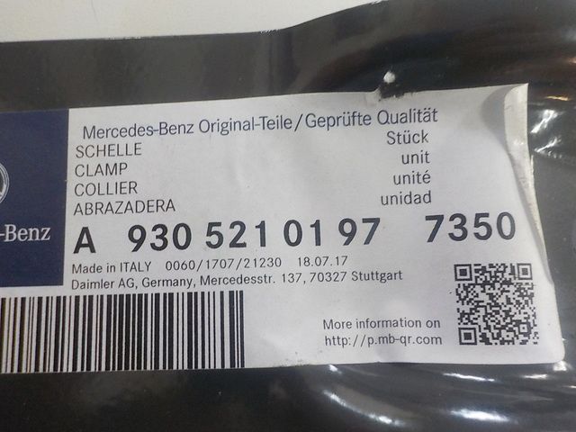 A93052101977350 MERCEDES Кронштейн крыла переднего, фото 4