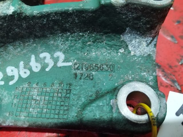 21965630 VOLVO Кронштейн термомуфты, № XF296632, фото 3