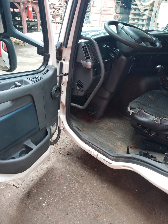 VOLVO Кабина, Day Cab, № XF421343, фото 10