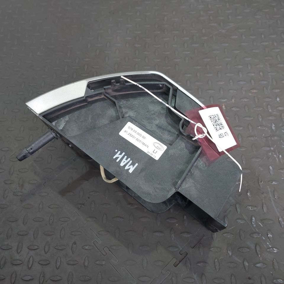 81252016251 MAN Плафон салонный, № XF450476, фото 5