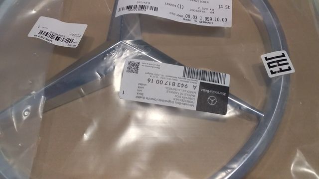 9438170016 MERCEDES Эмблема на капоте, фото 2