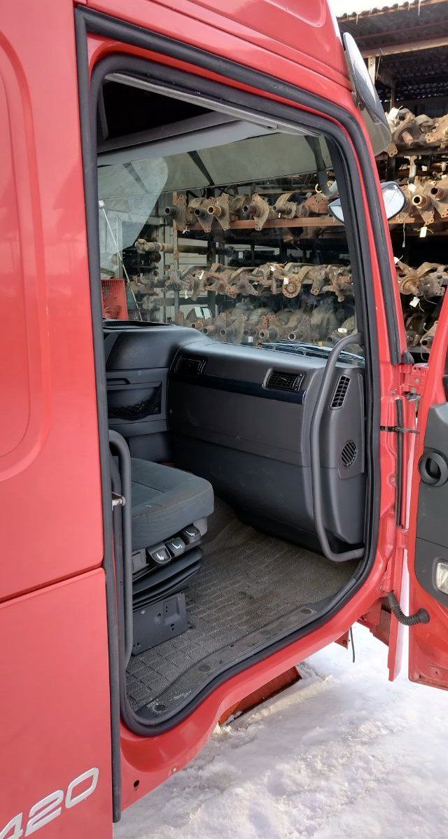 85115440 VOLVO Кабина, Globetrotter XL, № XF362566, фото 20