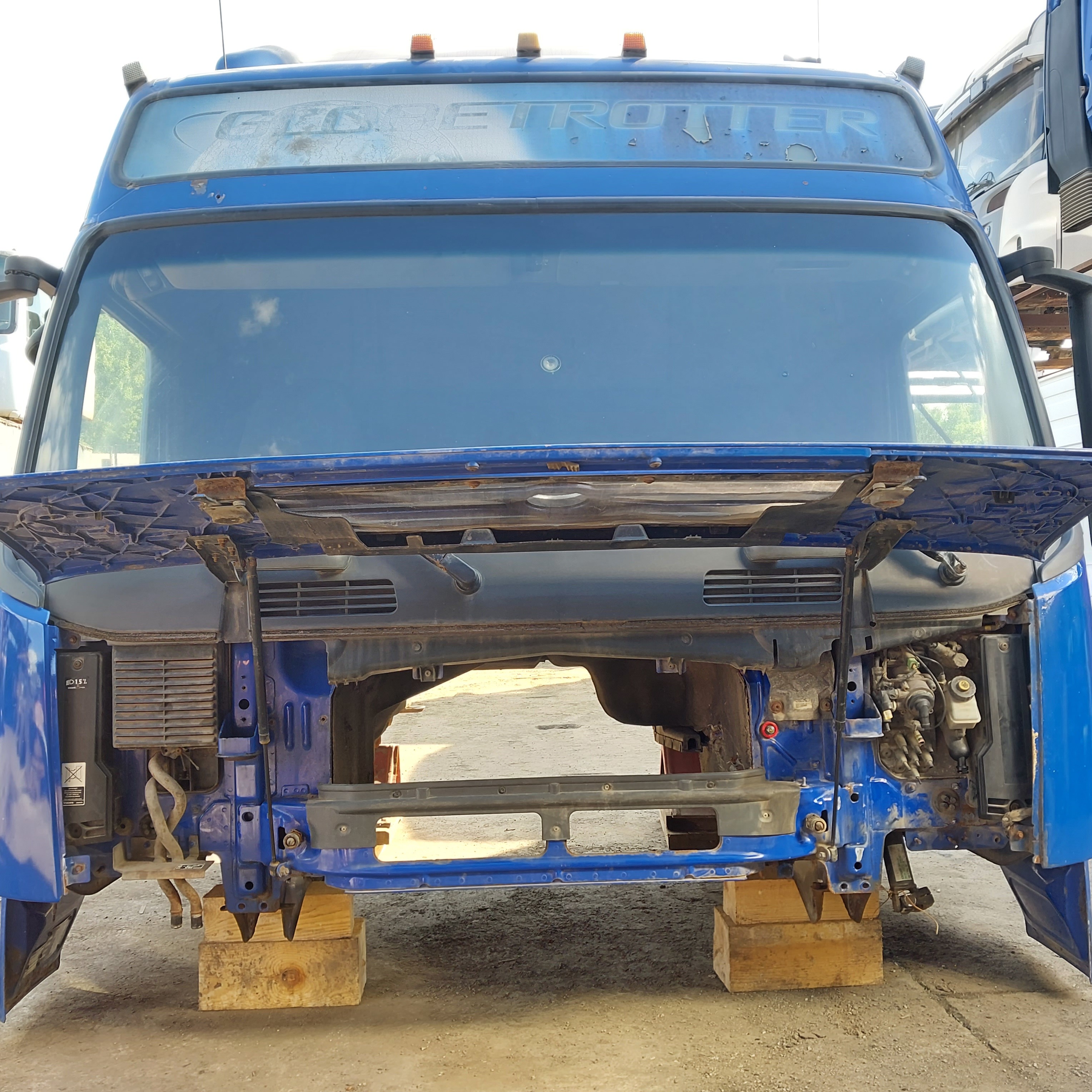 VOLVO Каркас кабины, № XF455458, фото 9