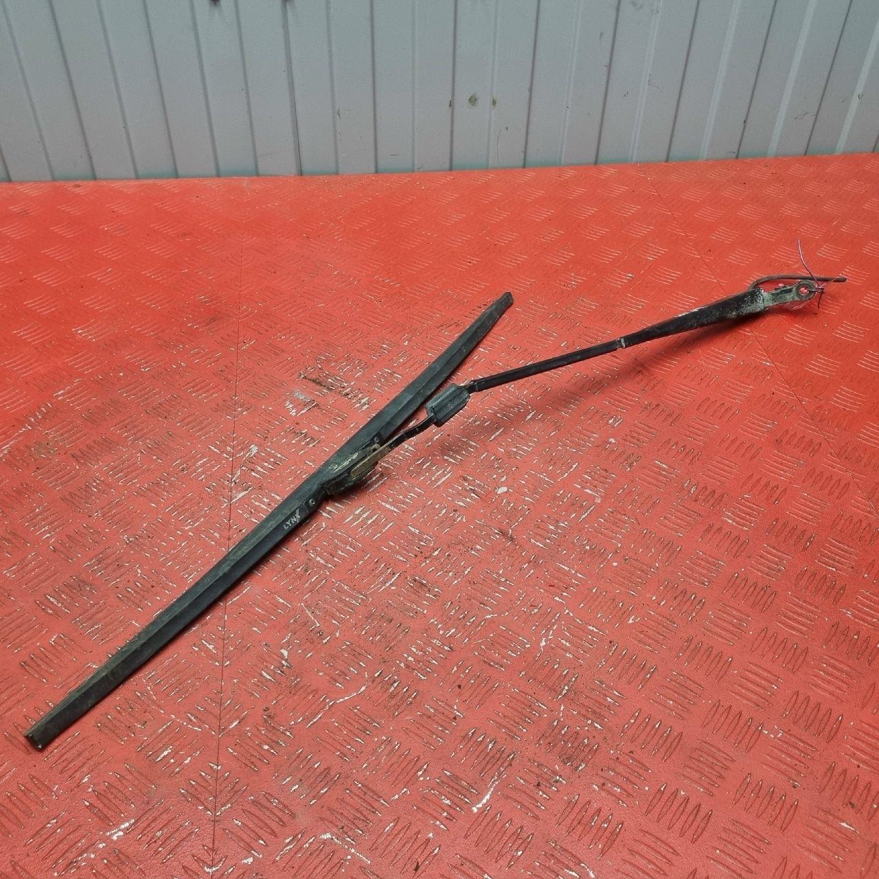 9418200544 MERCEDES Поводок стеклоочистителя, № XF447842, фото 3