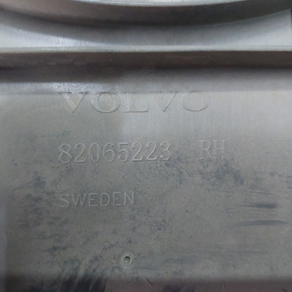82065223 VOLVO Решетка динамика, № XF452092, фото 4