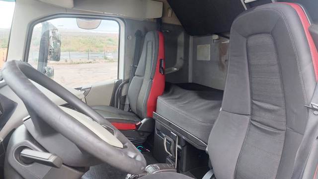 VOLVO Кабина, Globetrotter XL, № XF345396, фото 14