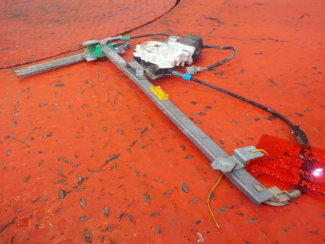 9737200446 MERCEDES Стеклоподъемник правый, № XF262527, фото 2