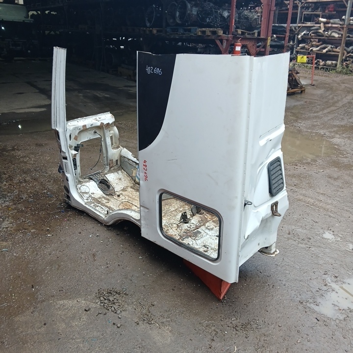 504225111 IVECO Каркас кабины, № XF482696, фото 3