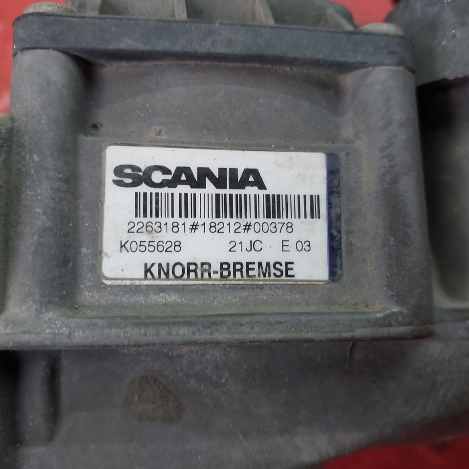 2263181 SCANIA Кран главный тормозной, № XF482989, фото 6