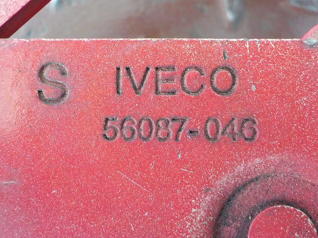 504058771 IVECO Петля капота, № XF170608, фото 4