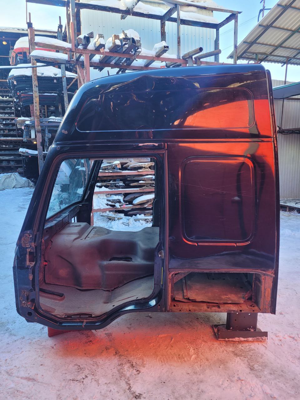 VOLVO Каркас кабины, № XF443569, фото 2