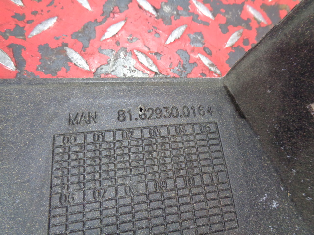 81629300164 MAN Обшивка кабины, № XF268887, фото 4
