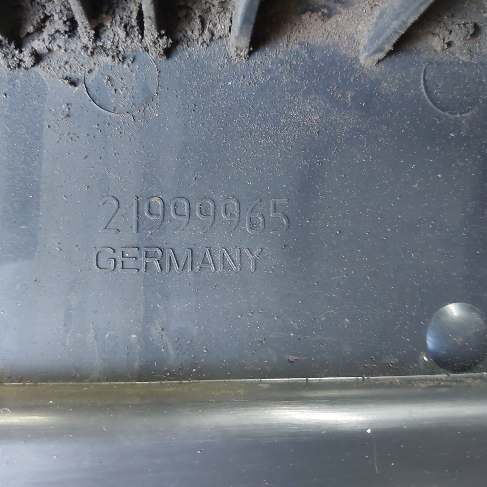 21999965 VOLVO Крышка электронного блока, № XF487300, фото 6