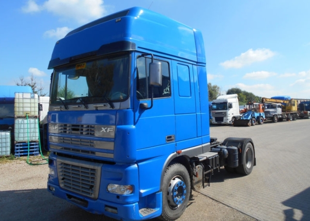 DAF XF 95 2002-2007, 2002 года, автомобиль в разборе