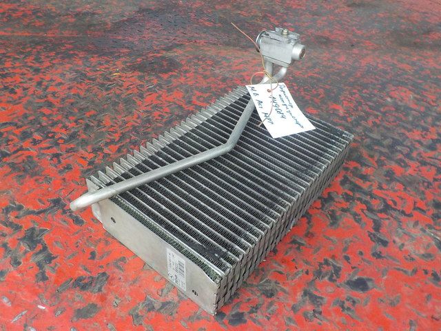 0018308458 MERCEDES Испаритель кондиционера, № XF251884, фото 1