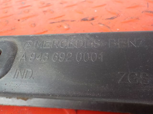 9436920001 MERCEDES Накладка стойки, № XF205646, фото 4