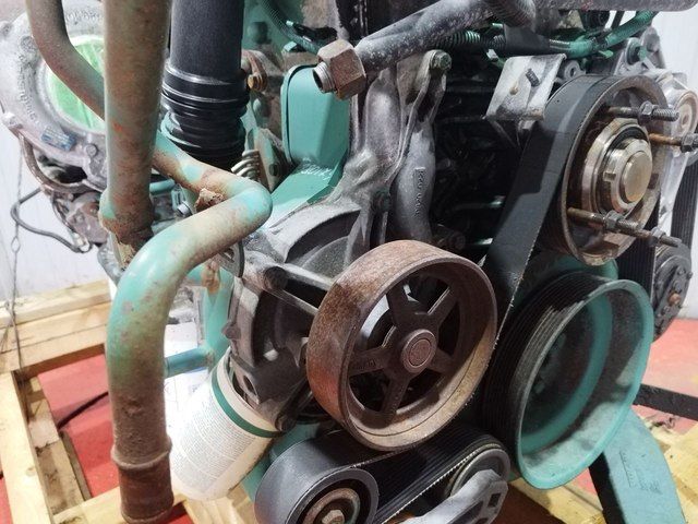 20464403 VOLVO Насос водяной, № XF380179, фото 1